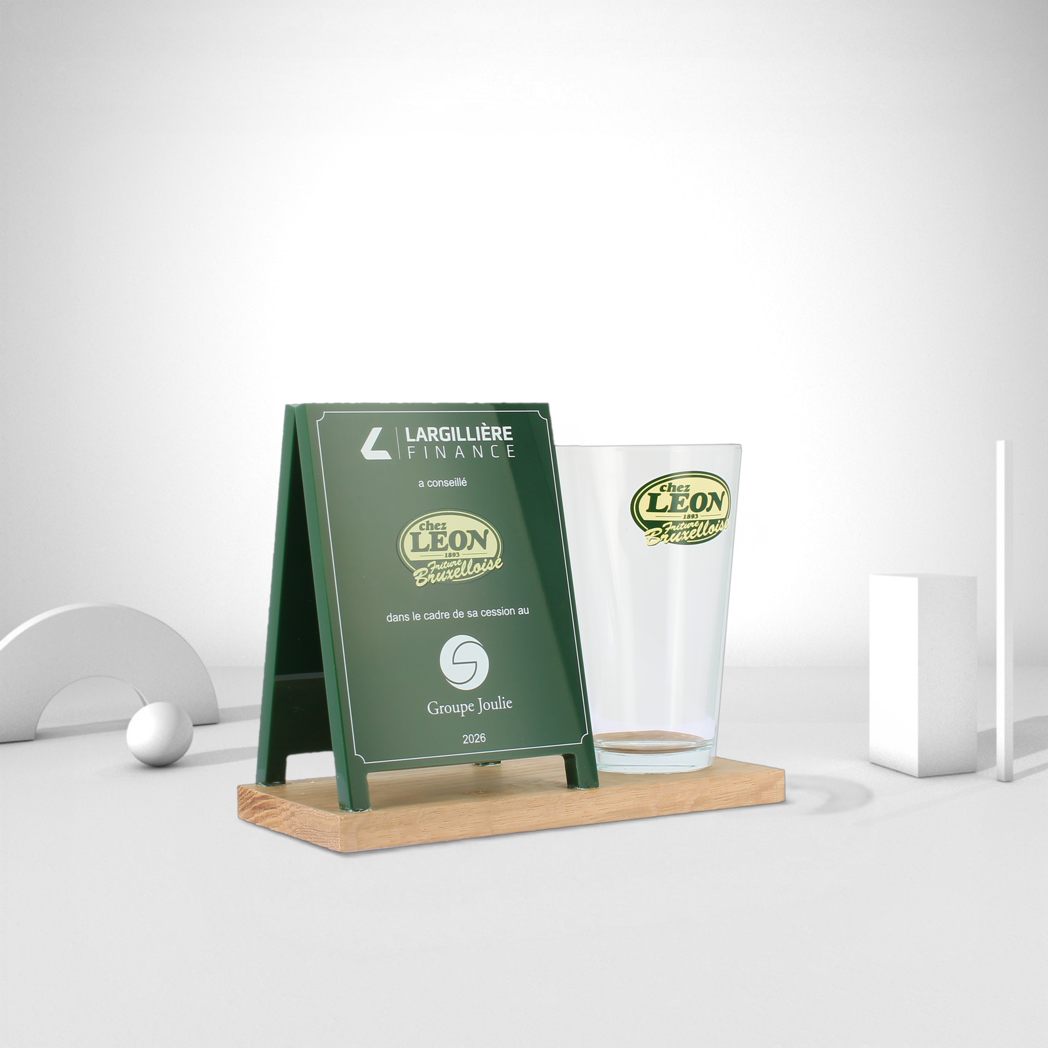 Tombstone Chez Léon — cession à Groupe Joulie — Largillière Finance — 2026